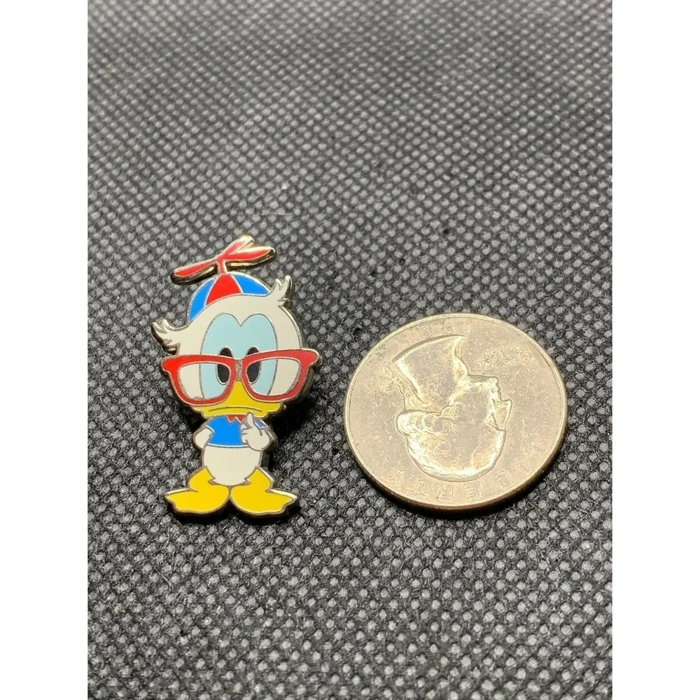 2012 Nerds Rock Donald Duck Disney pin Nerd Set